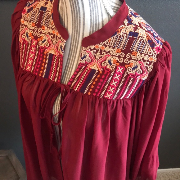 1 hour final sale. 🔥Umgee Bohemian top, slightly sheer - Picture 2 of 8